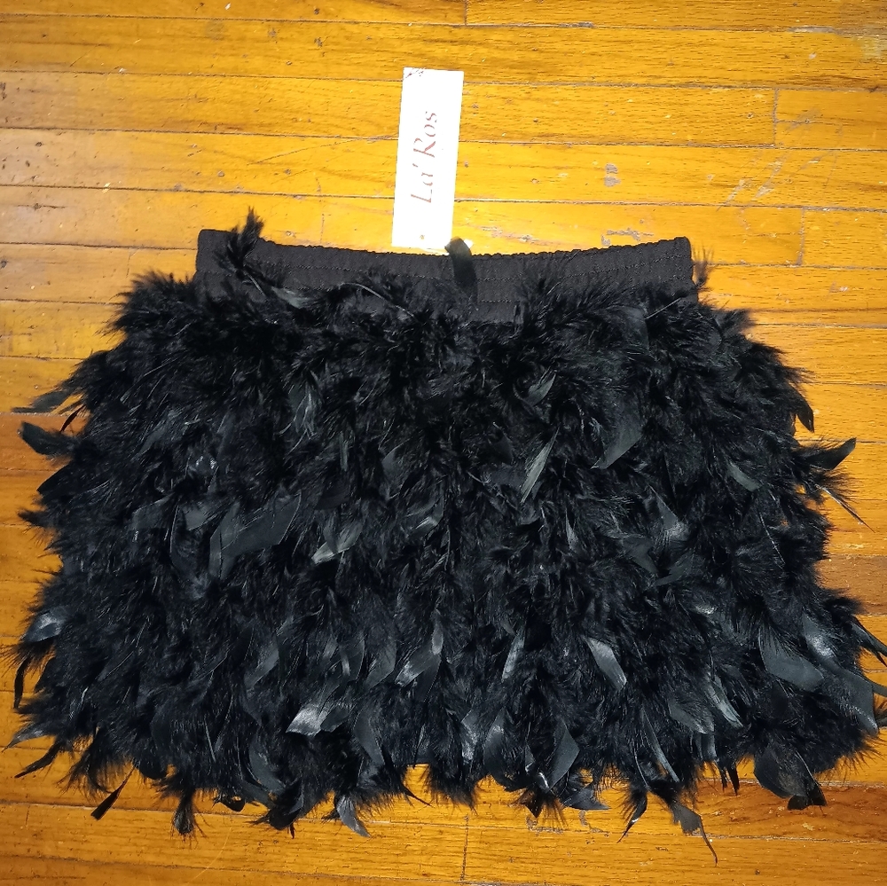 La' Ros feathered skirt
